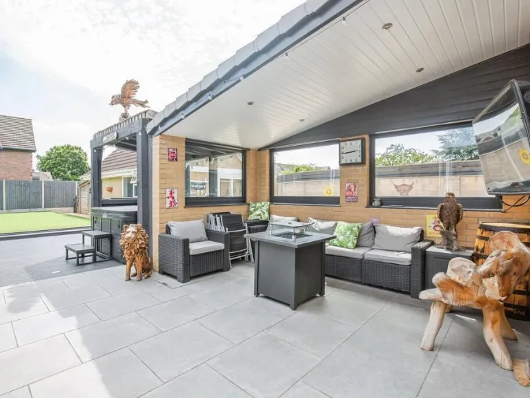 property Compatible Images}