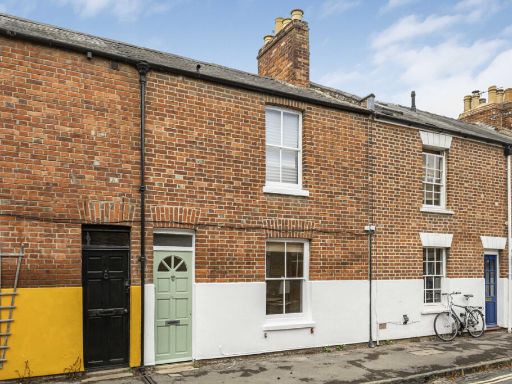 Similar property image