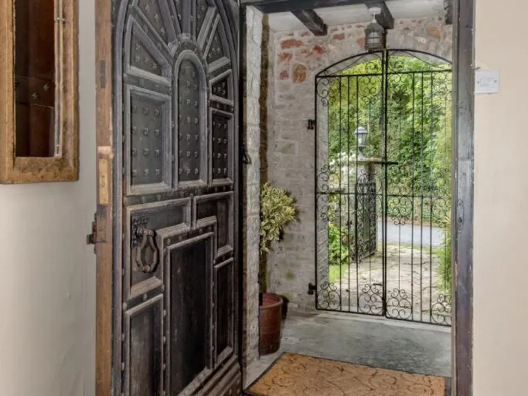 property Compatible Images}