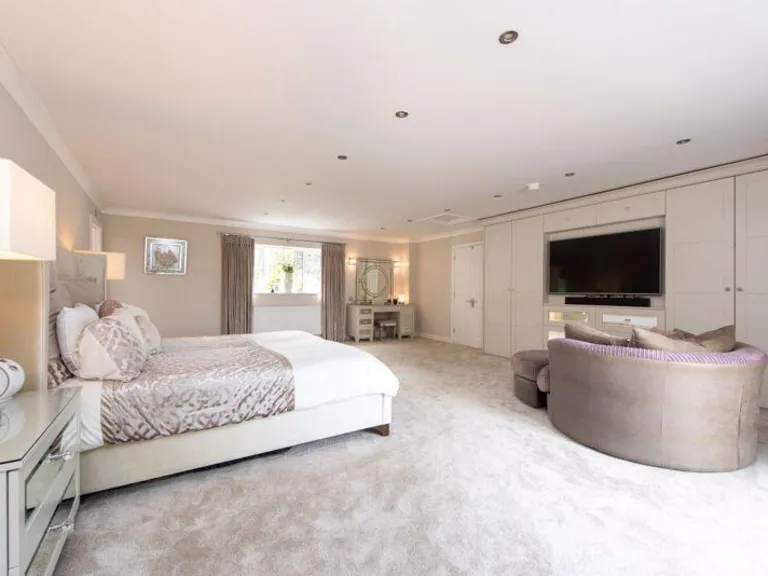 property Compatible Images}