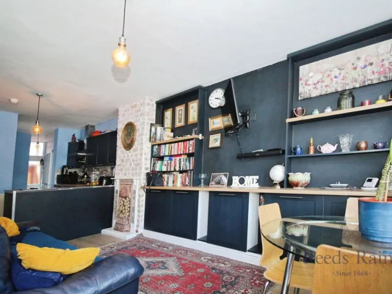 property Compatible Images}