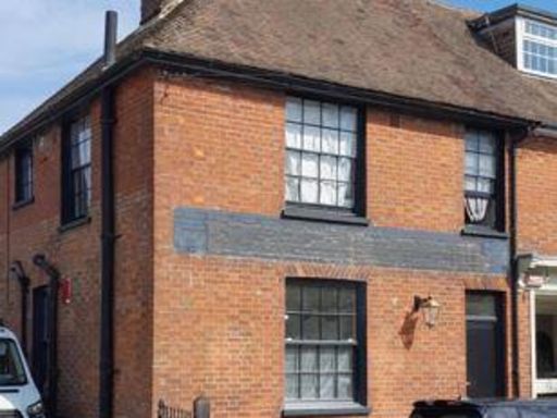 Similar property image