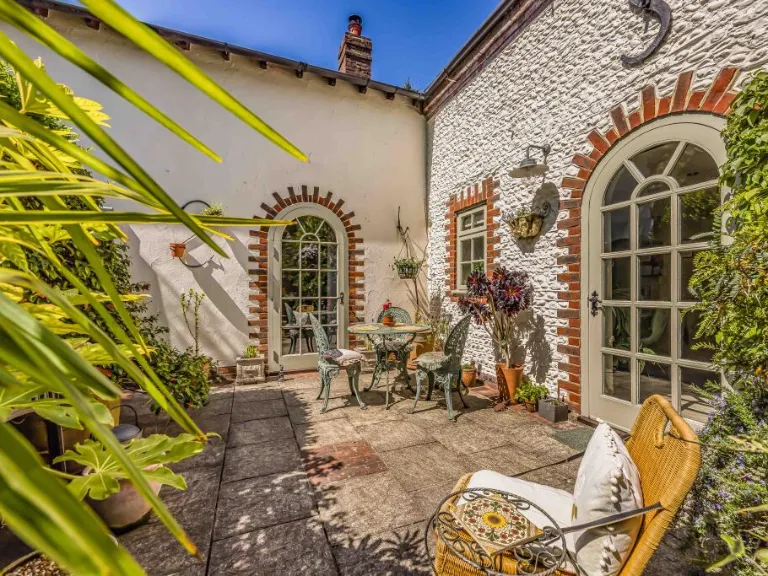 property Compatible Images}