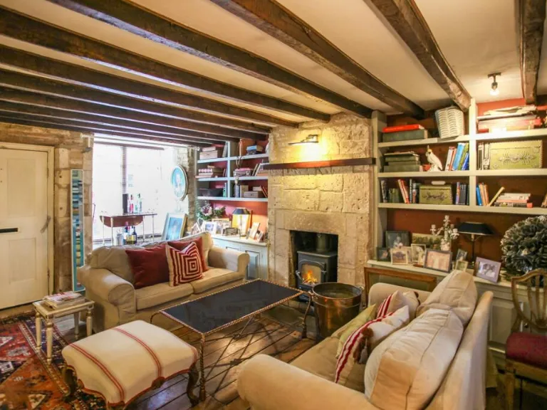 property Compatible Images}