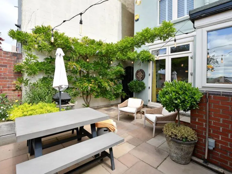 property Compatible Images}
