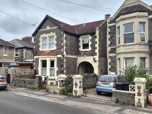 Similar property image