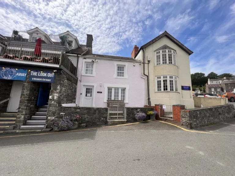 property Compatible Images}