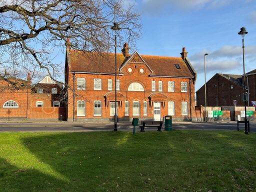 Similar property image