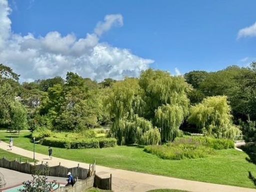 Similar property image