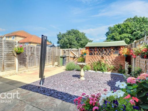 Similar property image