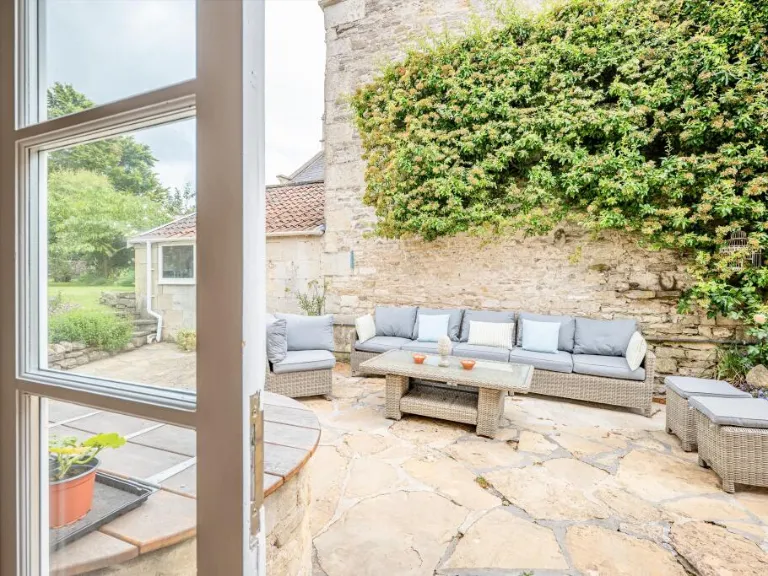 property Compatible Images}