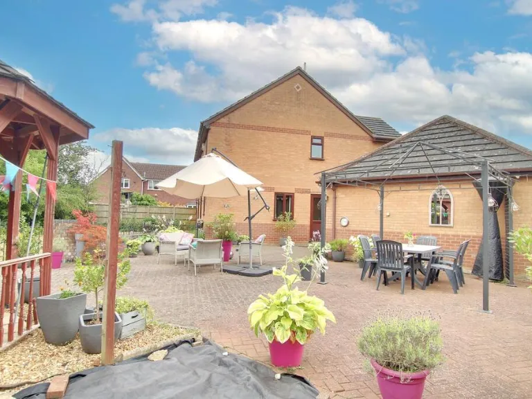 property Compatible Images}