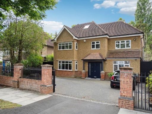 Similar property image