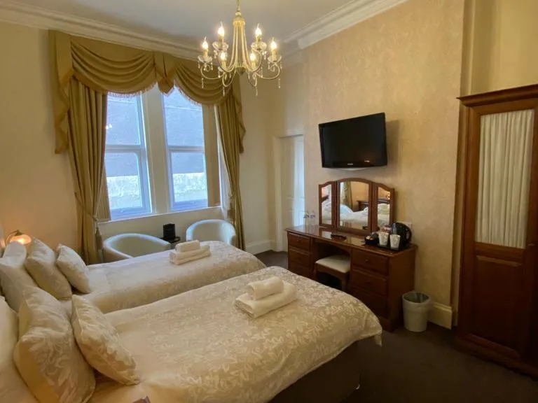 property Compatible Images}