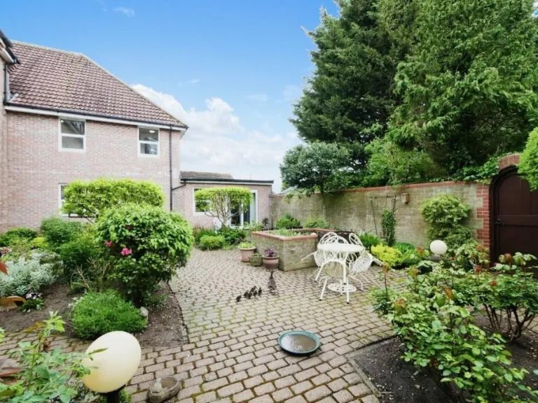 property Compatible Images}