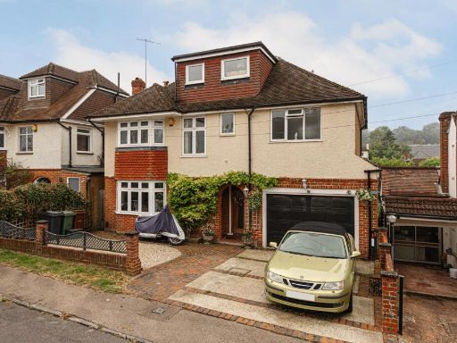 Similar property image