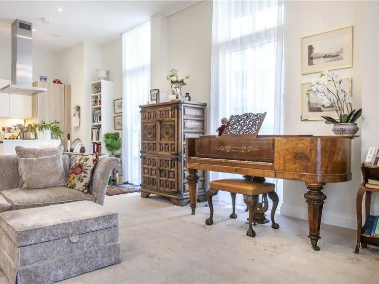 property Compatible Images}