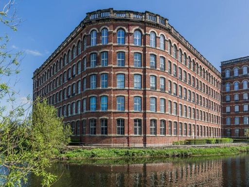 Similar property image