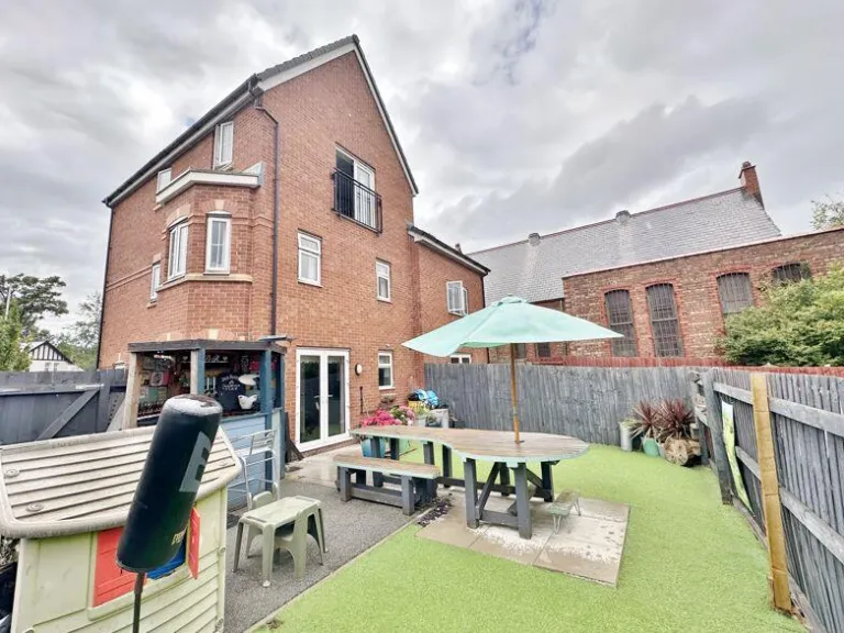 property Compatible Images}