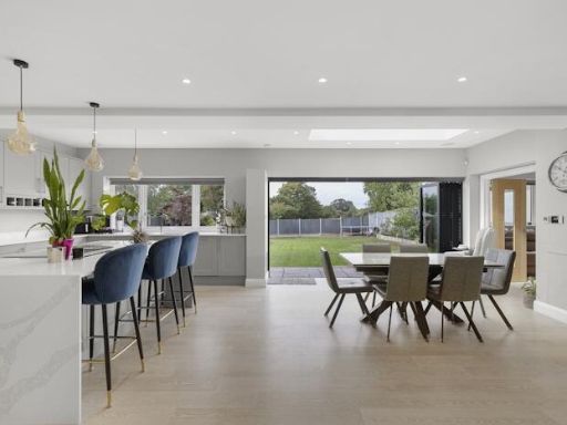 Similar property image
