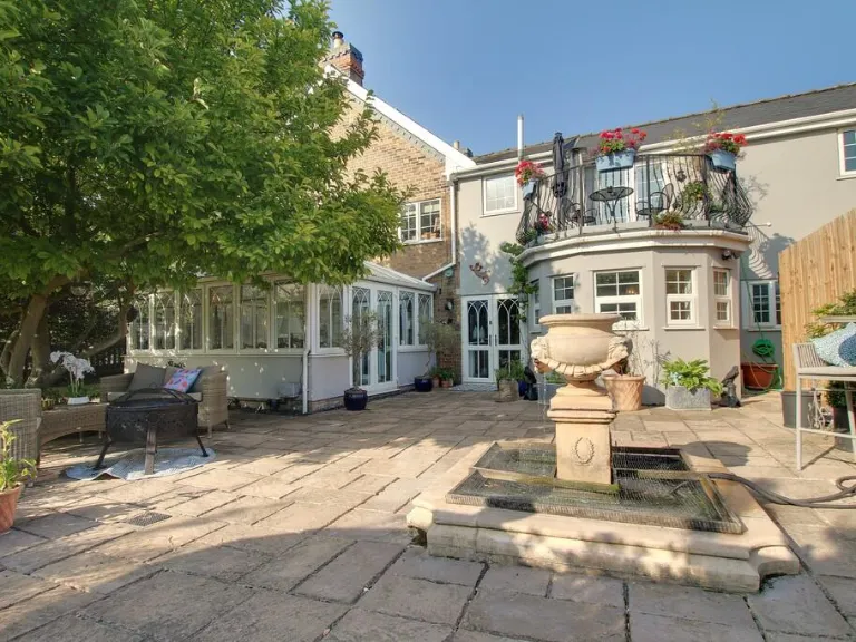 property Compatible Images}