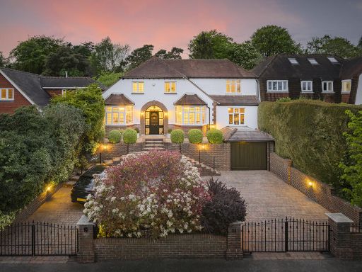 Similar property image