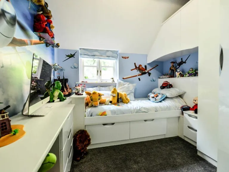 property Compatible Images}