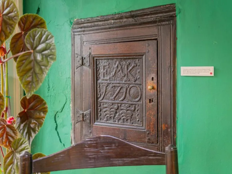 property Compatible Images}