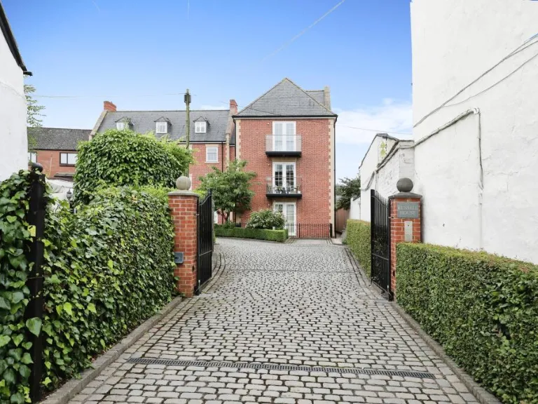 property Compatible Images}