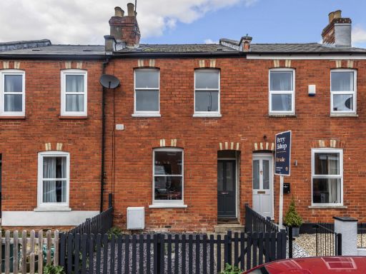 Similar property image