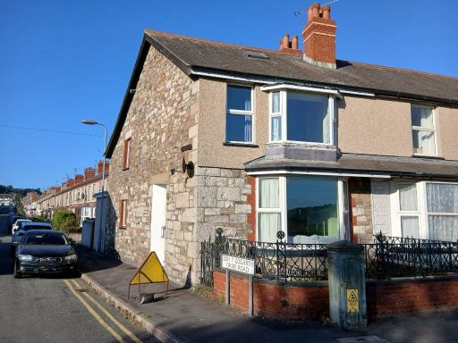 Similar property image