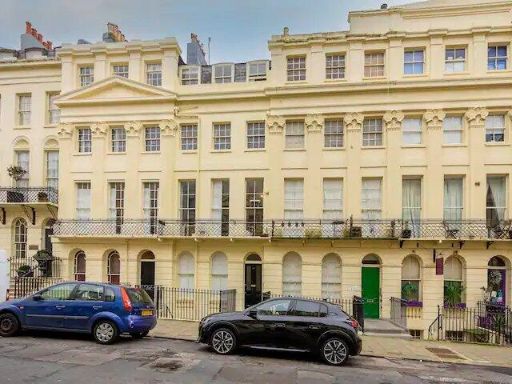 Similar property image