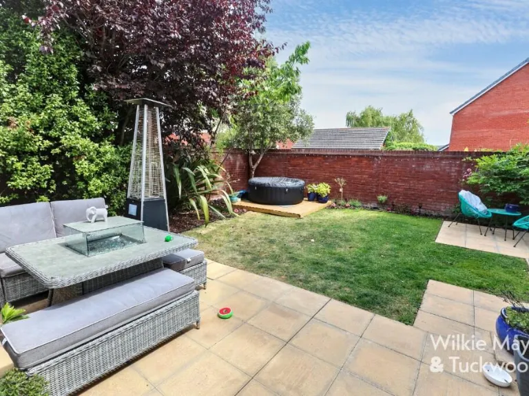 property Compatible Images}