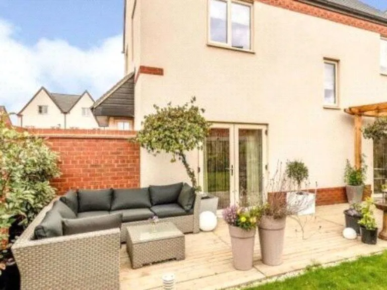 property Compatible Images}