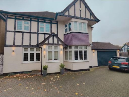 Similar property image