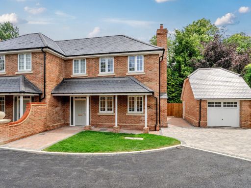 Similar property image