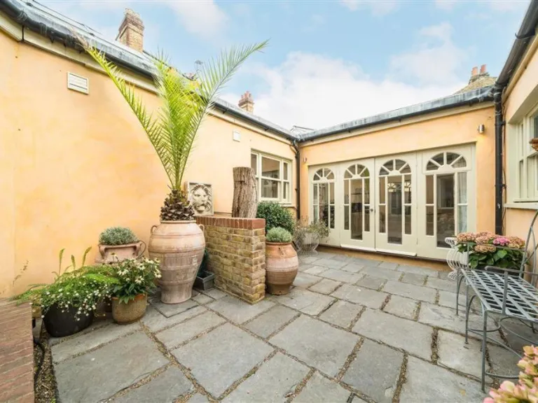 property Compatible Images}