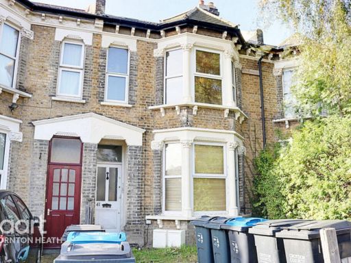 Similar property image