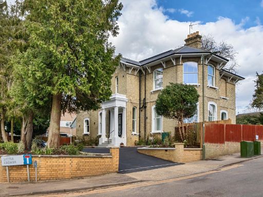 Similar property image