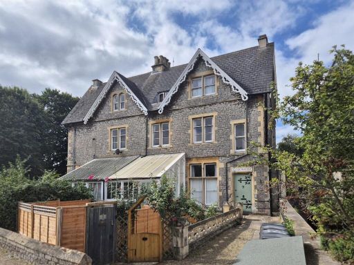 Similar property image