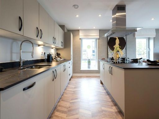 Similar property image