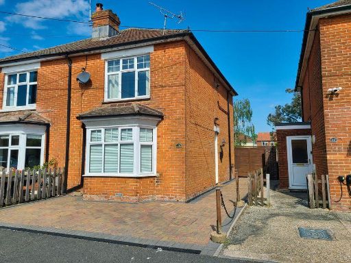 Similar property image