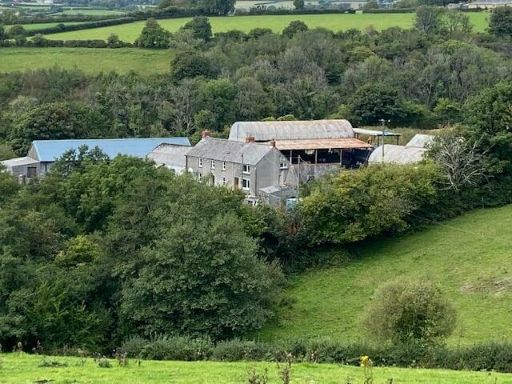 Similar property image