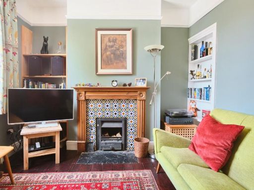 Similar property image