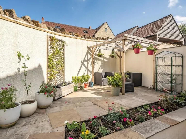 property Compatible Images}