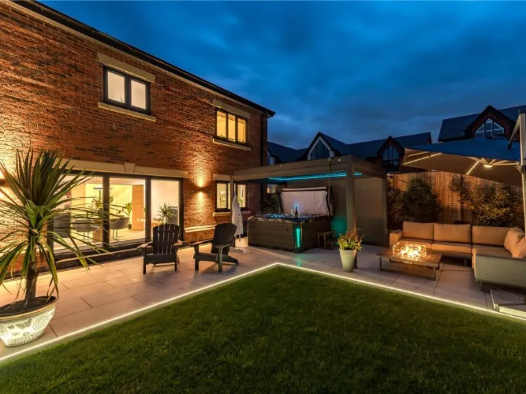 property Compatible Images}