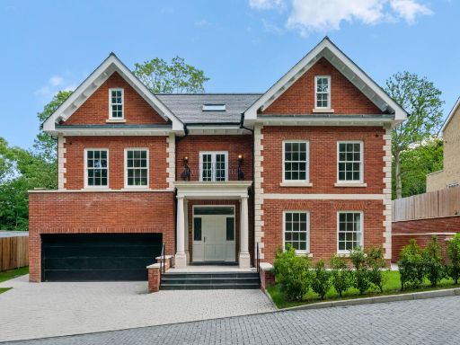 Similar property image