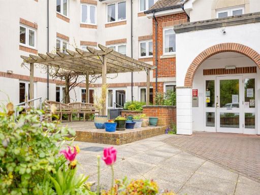 Similar property image