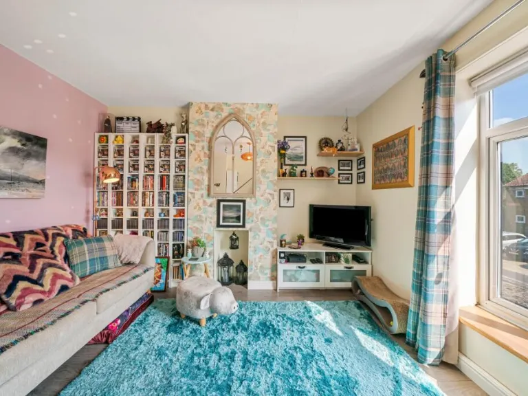 property Compatible Images}