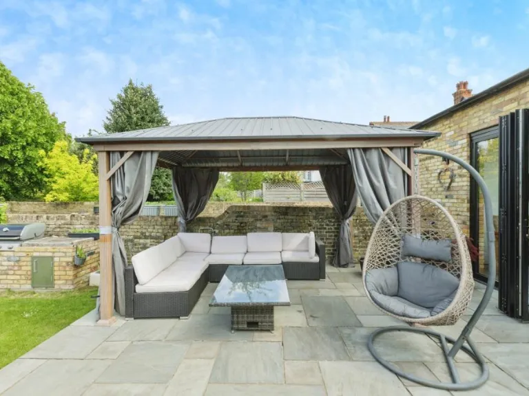 property Compatible Images}